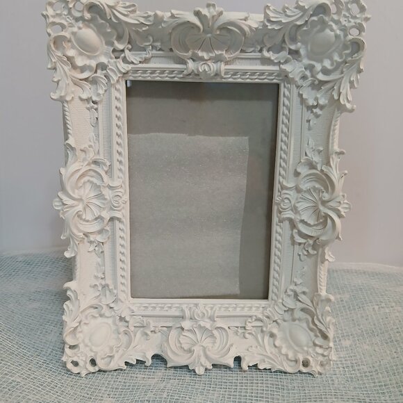 New Shabby Chic White Ornate Scroll Picture Frame-Azzure Home 4x6 - Picture 1 of 4